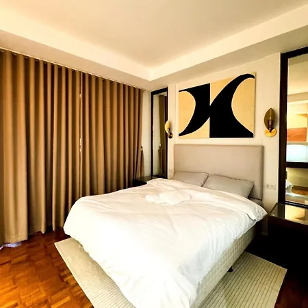 Intimate And Cozy One Bedroom Across Greenbelt Makati